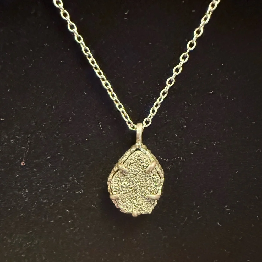 Vintage KENDRA SCOTT Catherine Platinum Drusy Necklace RARE Color-Gunmetal Grey - Picture 7 of 12
